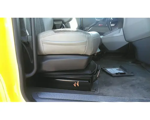 Seat, Front PETERBILT 579 LKQ Heavy Truck - Goodys