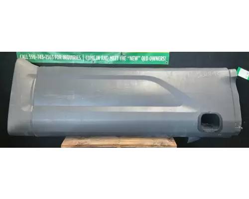 Peterbilt 579 Side Fairing