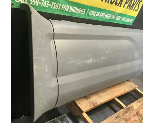 Peterbilt 579 Side Fairing