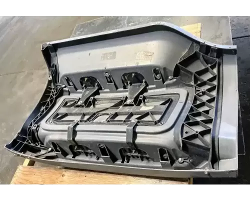 Peterbilt 579 Side Fairing
