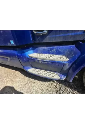 Peterbilt 579 Side Fairing