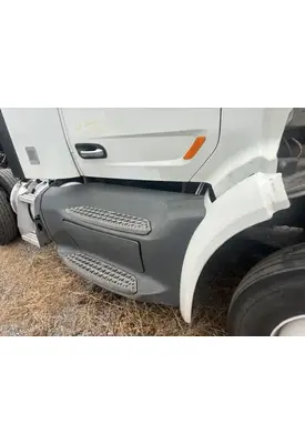 Peterbilt 579 Side Fairing