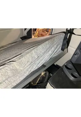 Peterbilt 579 Sleeper Bunk