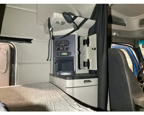 Peterbilt 579 Sleeper Cabinets