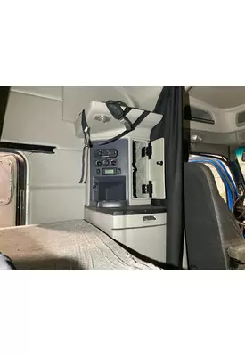 Peterbilt 579 Sleeper Cabinets