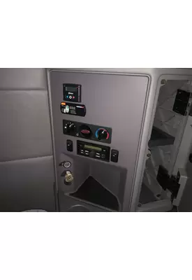 Peterbilt 579 Sleeper Controls