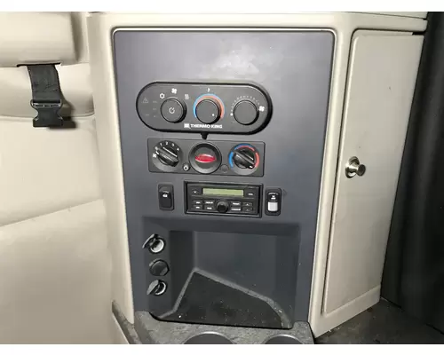 Peterbilt 579 Sleeper Controls