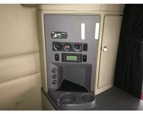 Peterbilt 579 Sleeper Controls