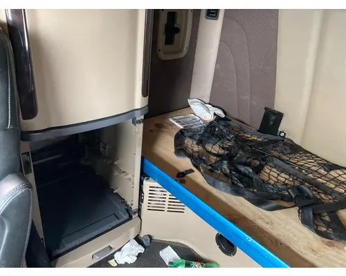 Peterbilt 579 Sleeper