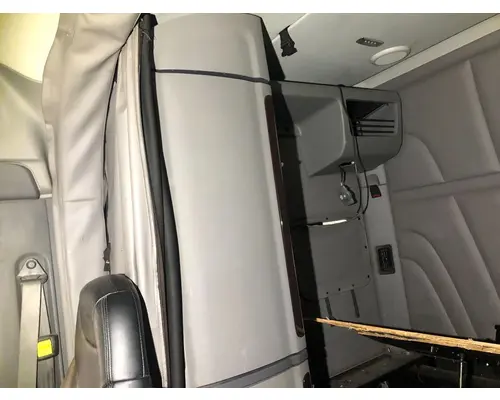 Peterbilt 579 Sleeper