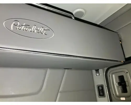 Peterbilt 579 Sleeper