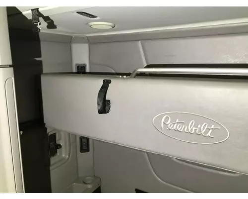 Peterbilt 579 Sleeper