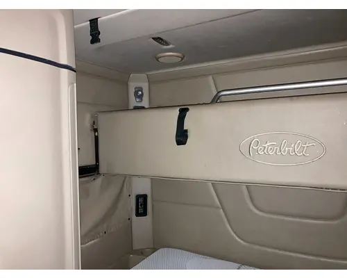 Peterbilt 579 Sleeper