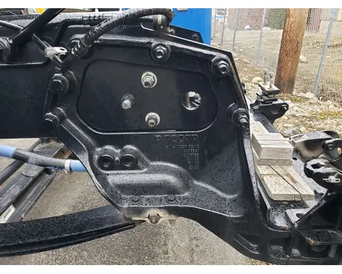 Spring Hanger PETERBILT 579 High Mountain Horsepower