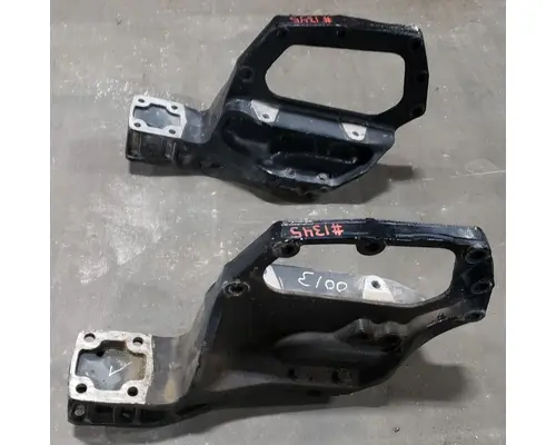 Spring Hanger PETERBILT 579 High Mountain Horsepower