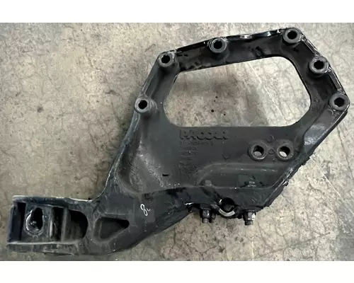 Spring Hanger PETERBILT 579 High Mountain Horsepower