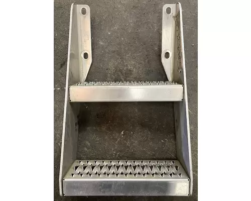 Step PETERBILT 579 High Mountain Horsepower
