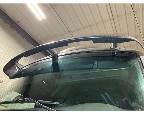 Peterbilt 579 Sun Visor (Exterior)