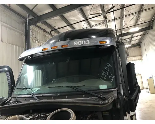 Peterbilt 579 Sun Visor (Exterior)