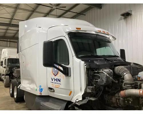 Peterbilt 579 Sun Visor (Exterior)