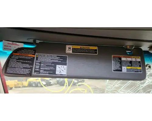 Peterbilt 579 Sun Visor (External)