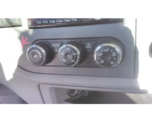 Temperature Control PETERBILT 579 LKQ Heavy Truck - Goodys