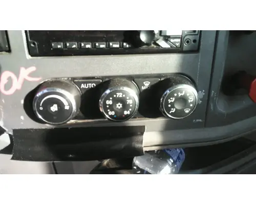 Temperature Control PETERBILT 579 LKQ Heavy Truck - Goodys