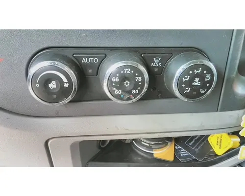 Temperature Control PETERBILT 579 LKQ Heavy Truck - Goodys