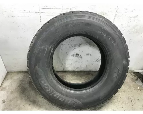 Peterbilt 579 Tires