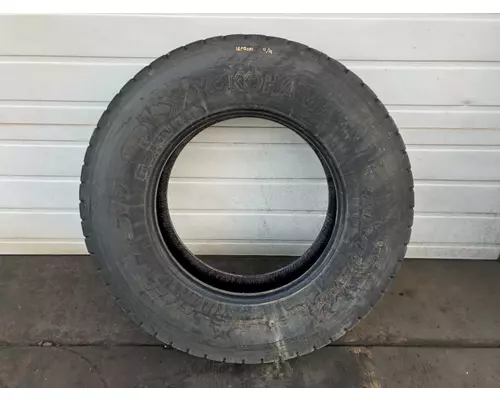 Peterbilt 579 Tires