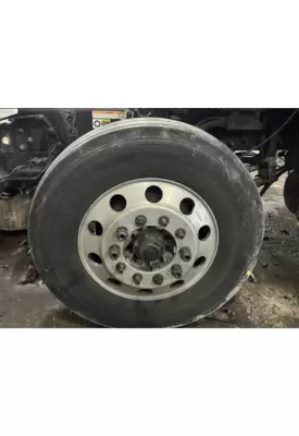 Peterbilt 579 Tires