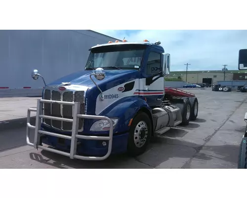 Complete Vehicle PETERBILT 579 LKQ Heavy Truck - Goodys