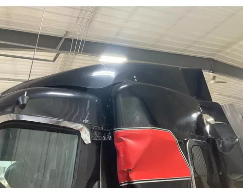 Peterbilt 579 Wind Deflector