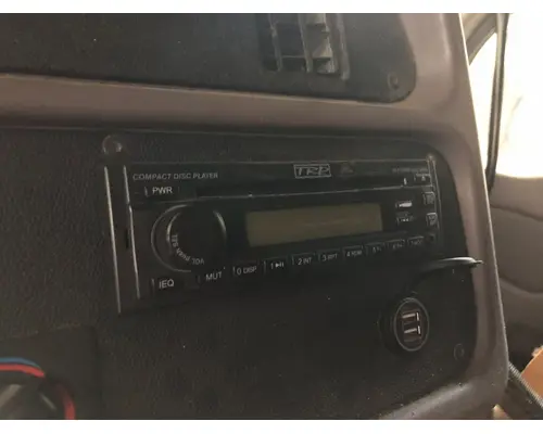 Radio Peterbilt 587 Vander Haags Inc WM