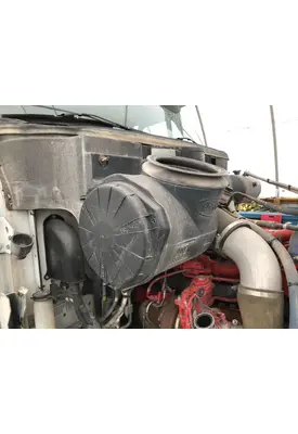 Peterbilt 587 Air Cleaner