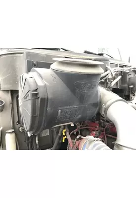 Peterbilt 587 Air Cleaner
