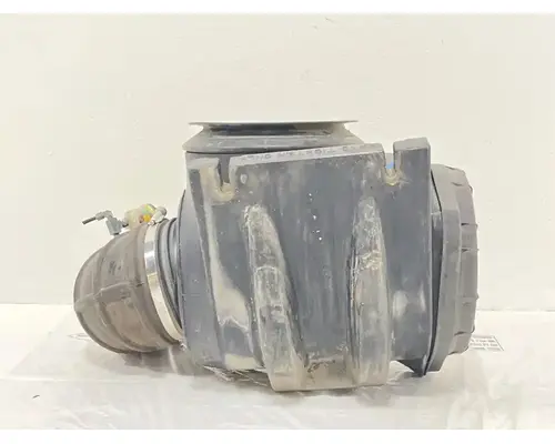 Peterbilt 587 Air Cleaner