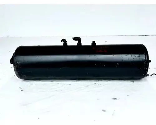 Peterbilt 587 Air Tank