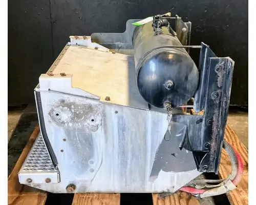 Peterbilt 587 Battery BoxTray