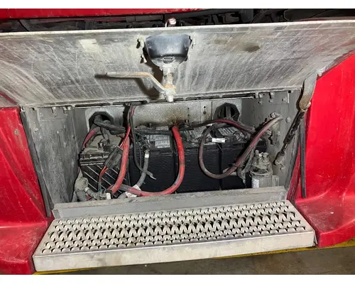 Peterbilt 587 Battery Box