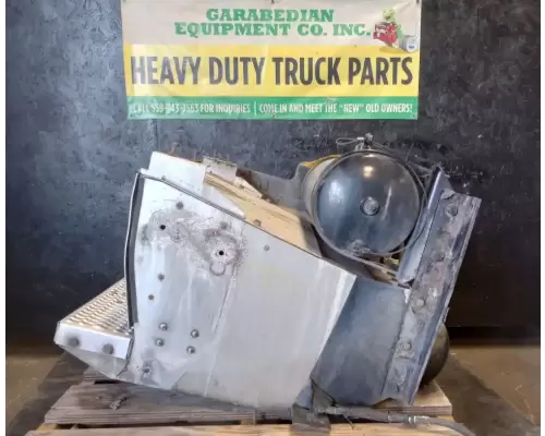 Peterbilt 587 Battery Box