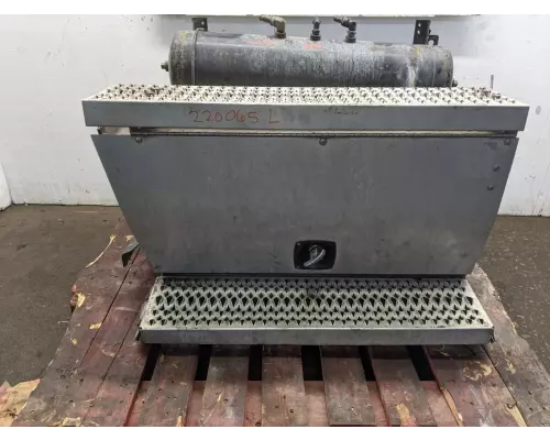 Peterbilt 587 Battery Box