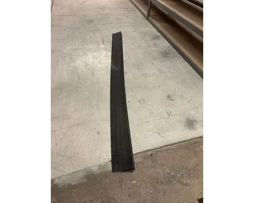 Body Parts, Misc. PETERBILT 587 High Mountain Horsepower