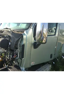 Peterbilt 587 Cab Assembly