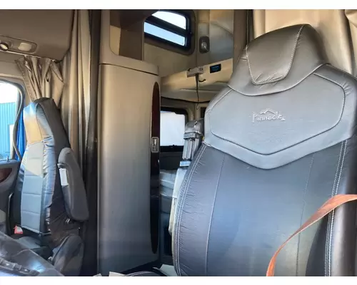 Peterbilt 587 Cab Assembly