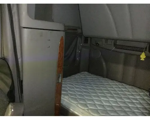 Peterbilt 587 Cab Assembly