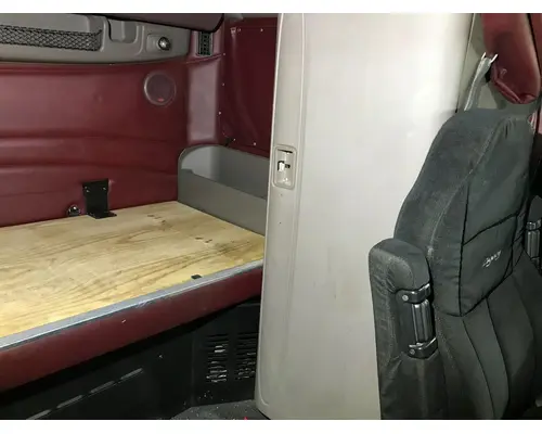 Peterbilt 587 Cab Assembly