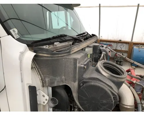 Peterbilt 587 Cab Assembly