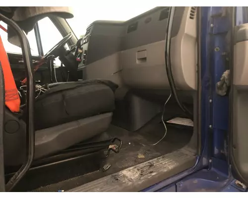 Peterbilt 587 Cab Assembly