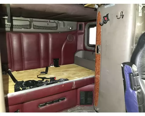 Peterbilt 587 Cab Assembly